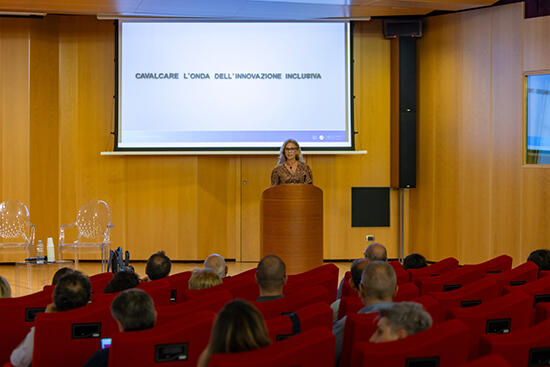 EOS R5_29651 onda innovazione.jpg